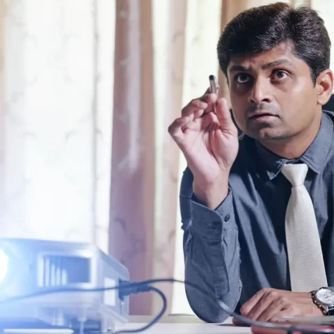 entrepreneur-showing-presentation