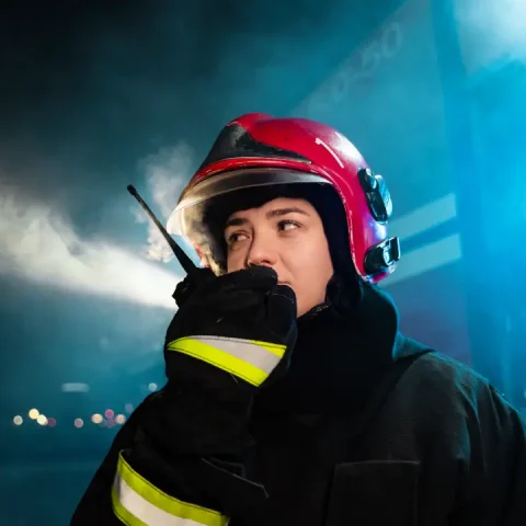 firefighter-ready-his-mission