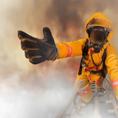 firefighters-rescued-survivors