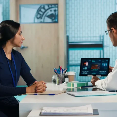 medical-expert-patient-meeting-checkup-appointment-discuss-lab-results