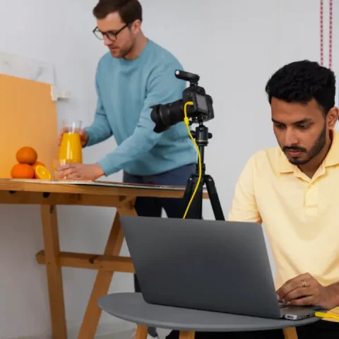 medium-shot-specialized-photographers-working-studio